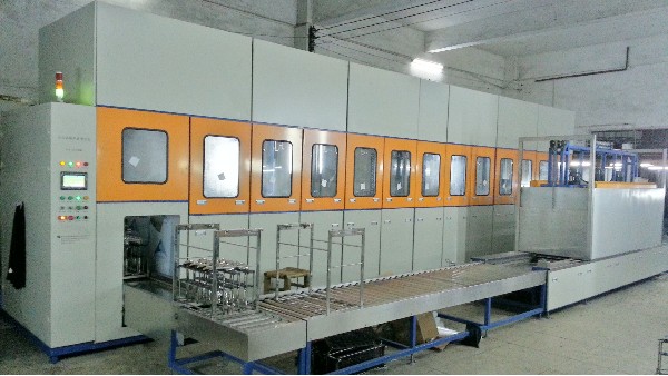 金泰瀛陶瓷工件全自動(dòng)超聲波清洗機(jī)